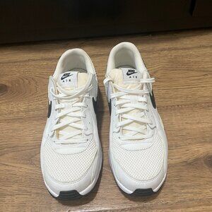 Nike Women's Women S Air Max Excee Sneaker in White/Black Pure Platinum Size 8.5